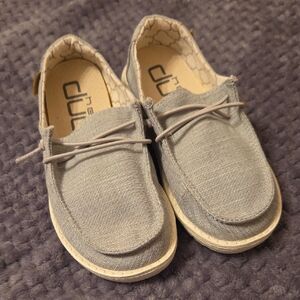 Hey Dude Light Gray Slip-On Shoes Kid's Size 10
